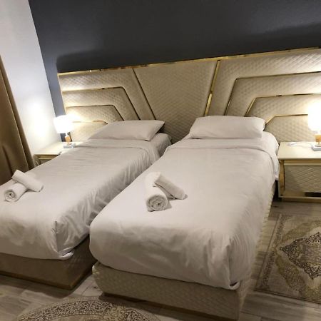 Home Center Korce Extérieur photo