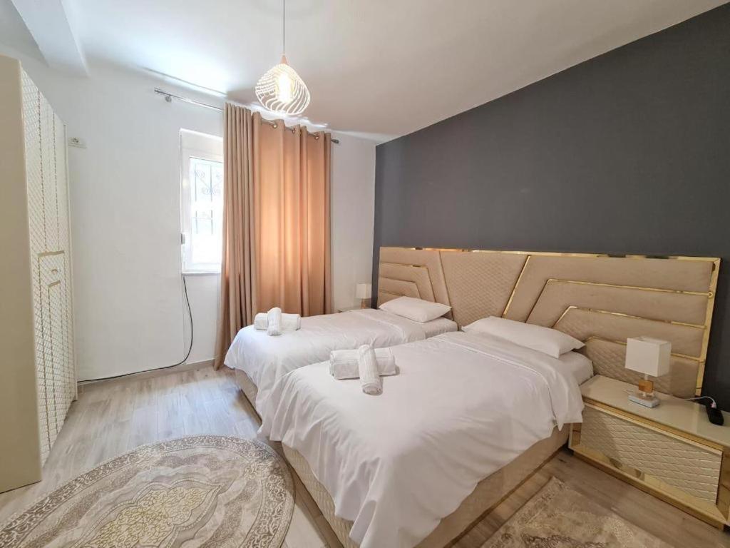 Home Center Korce Extérieur photo