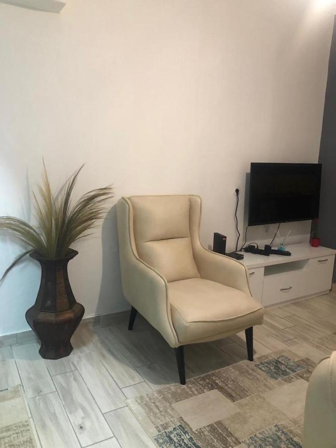 Home Center Korce Extérieur photo