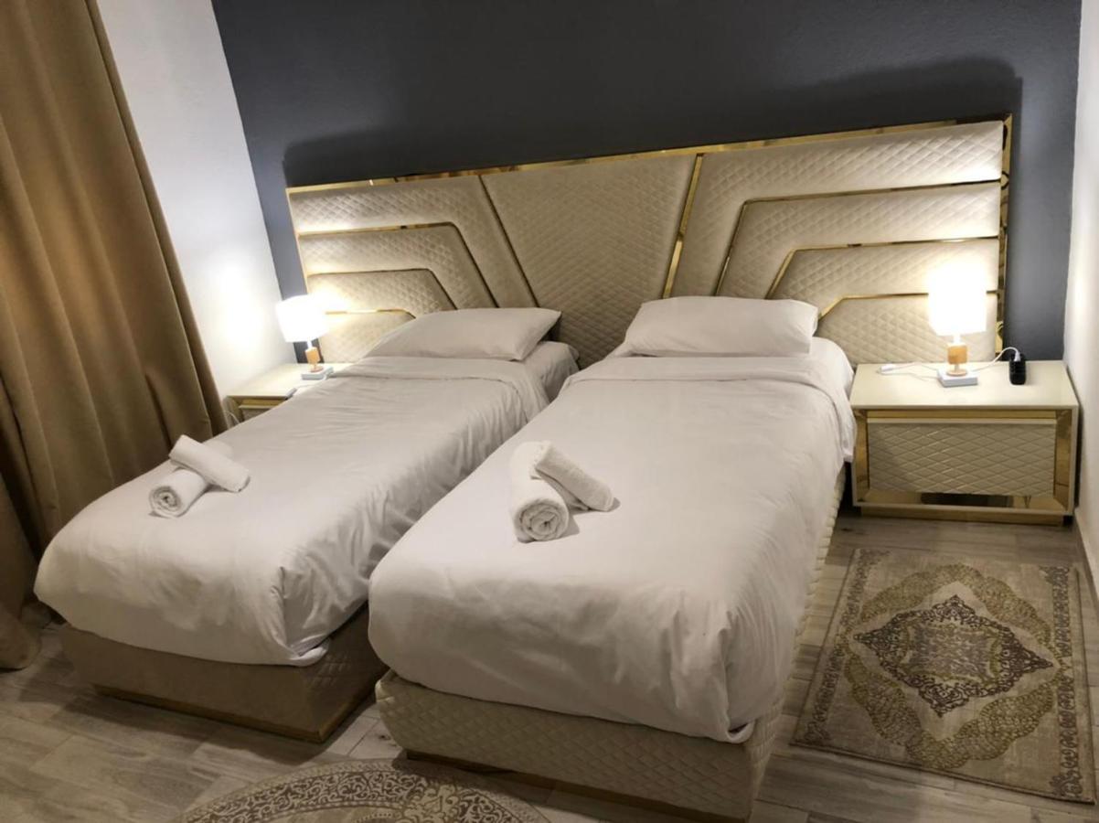 Home Center Korce Extérieur photo