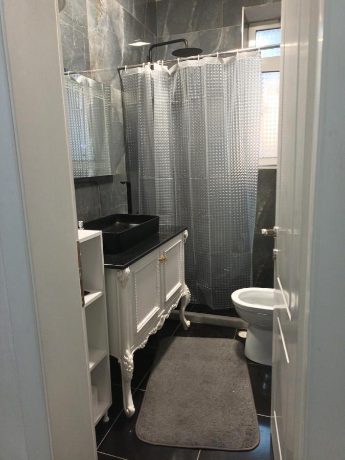 Home Center Korce Extérieur photo